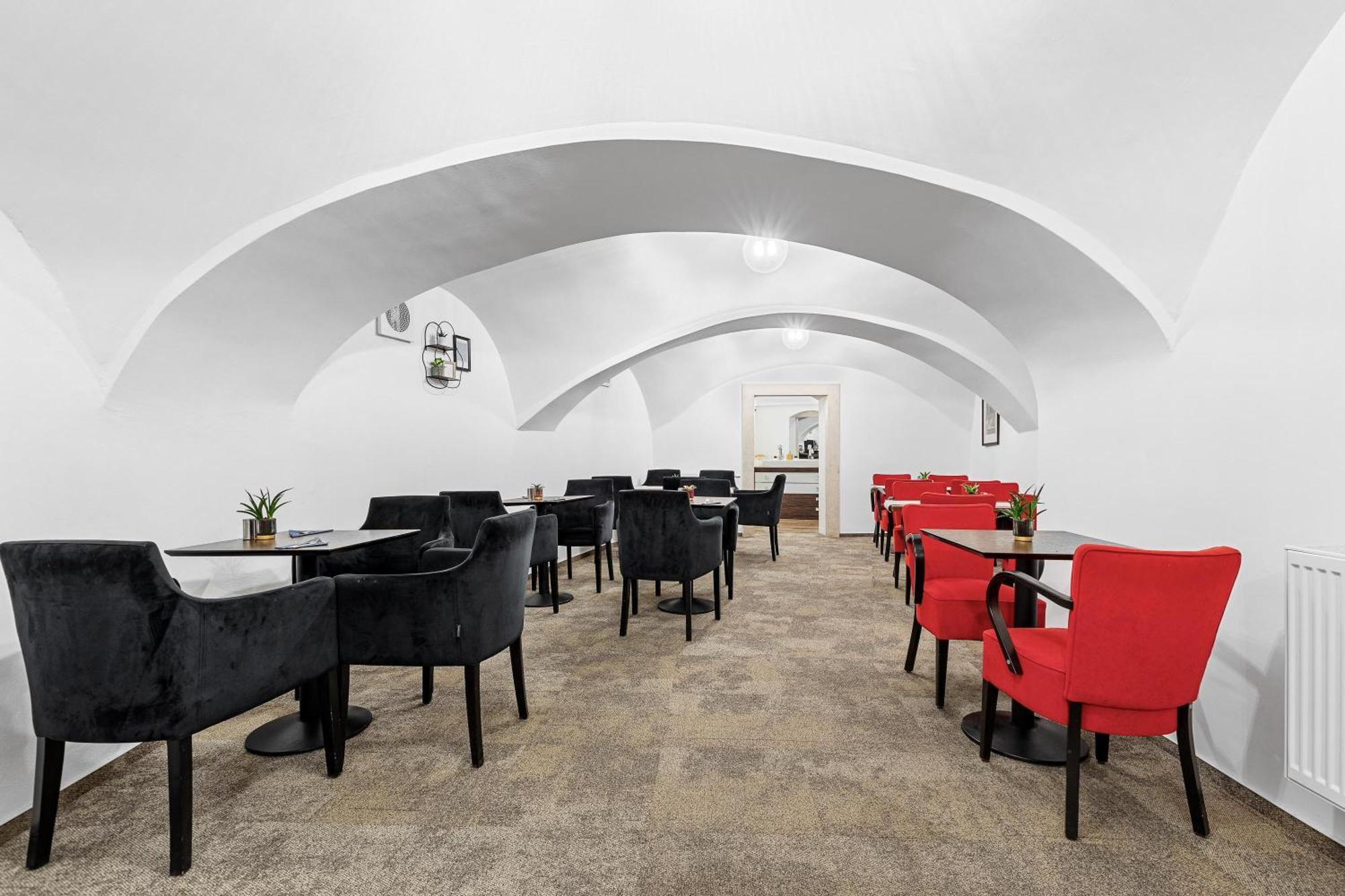 Hotel Bluebell