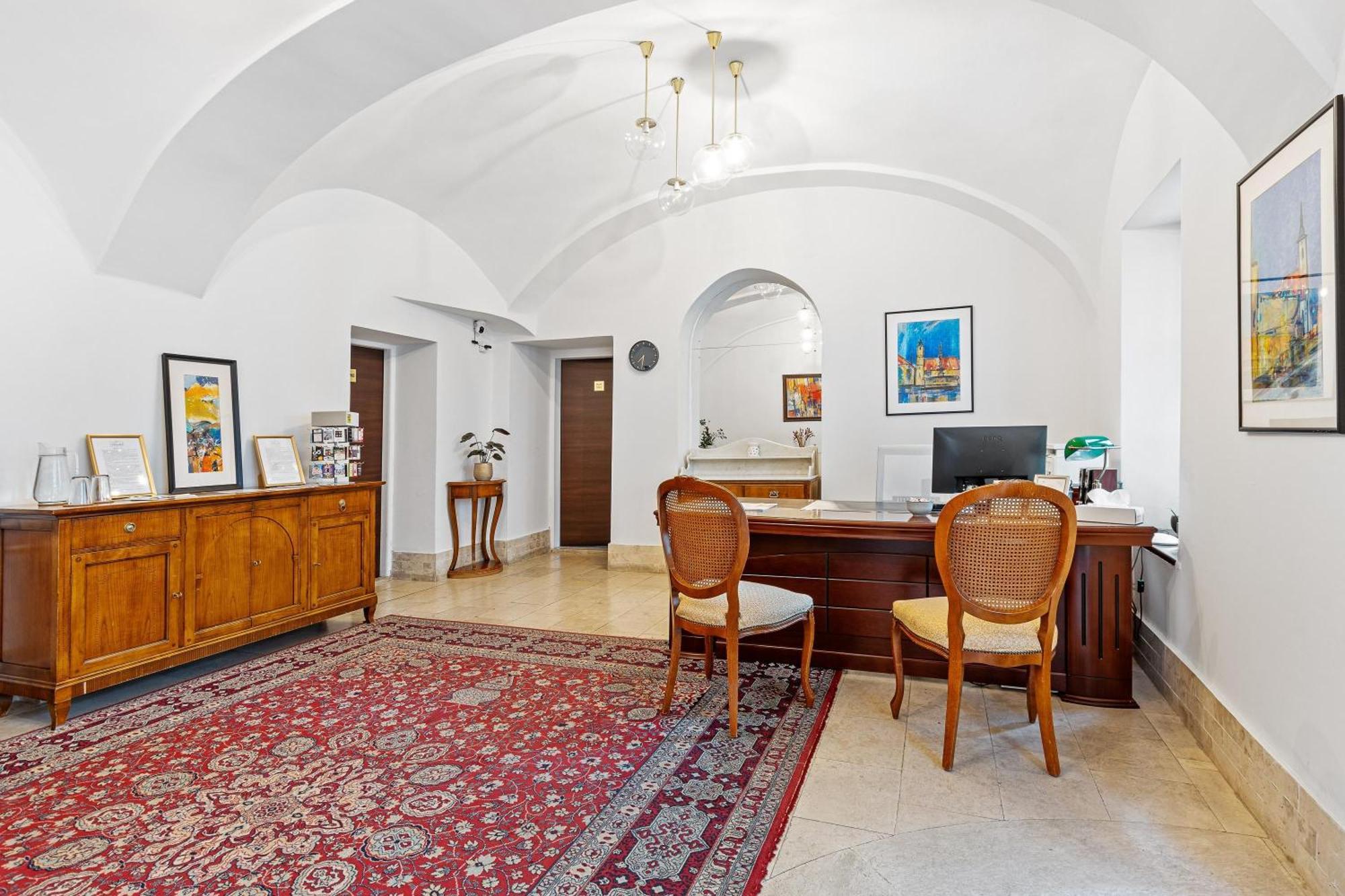 Bluebell Hotel 3*