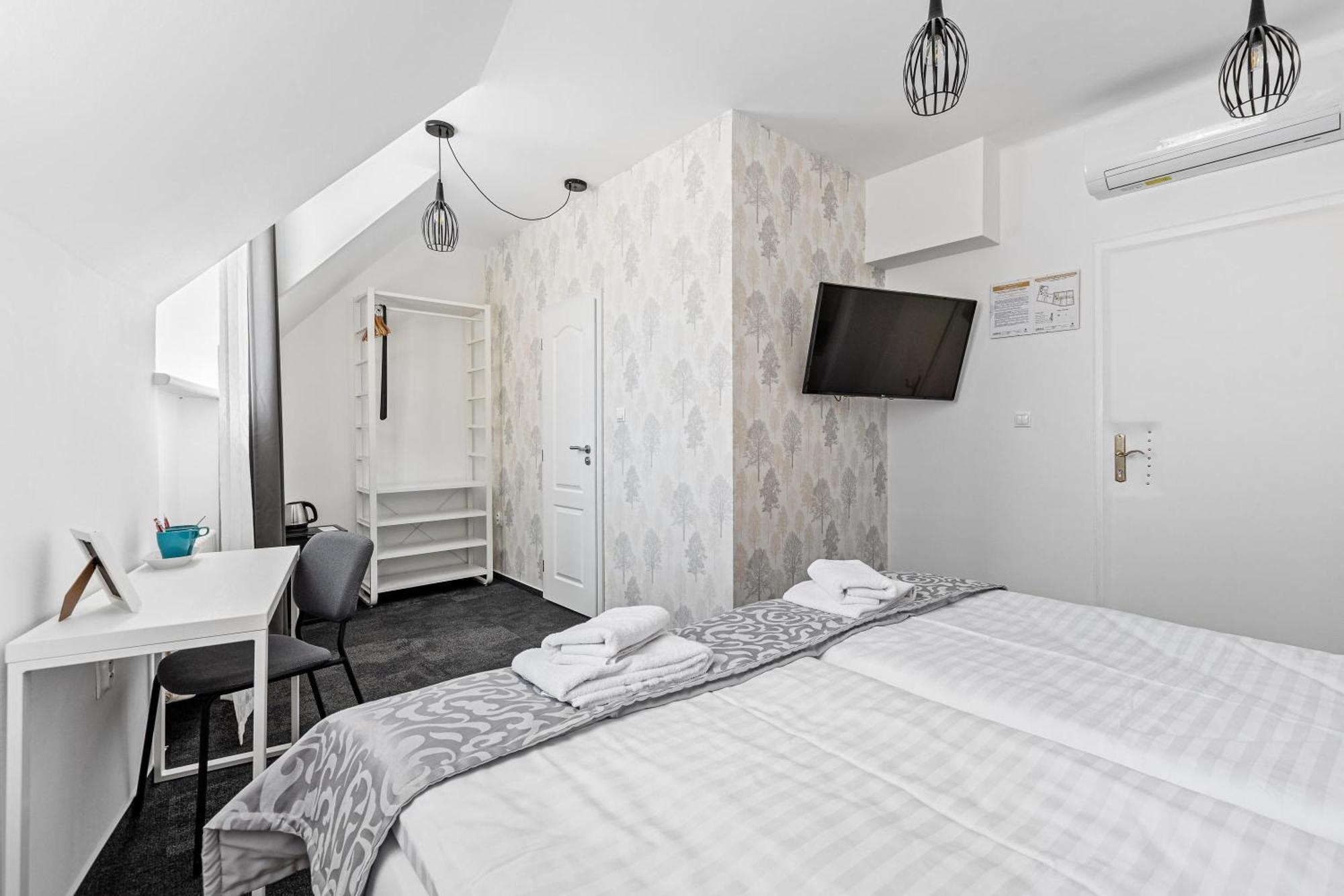 Bluebell Hotel