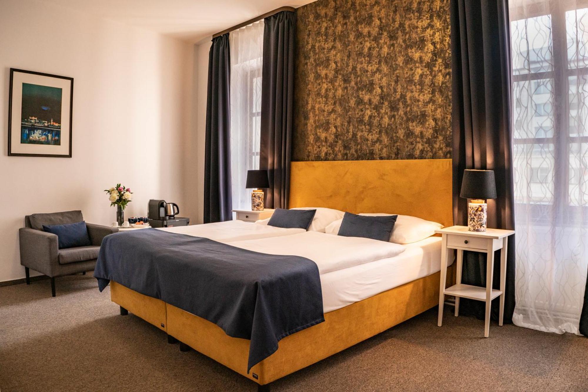 Hotel Bluebell