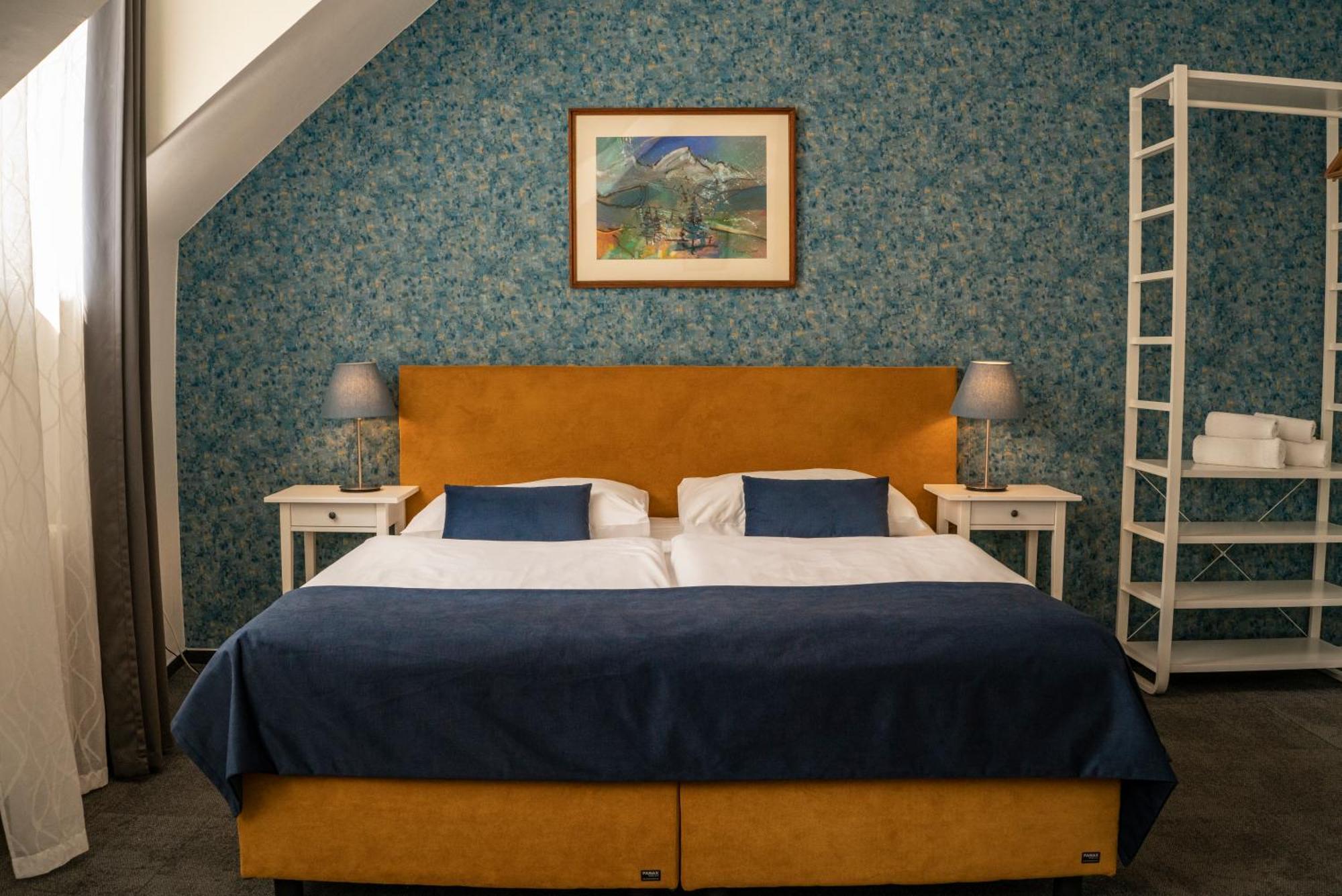 Hotel Bluebell