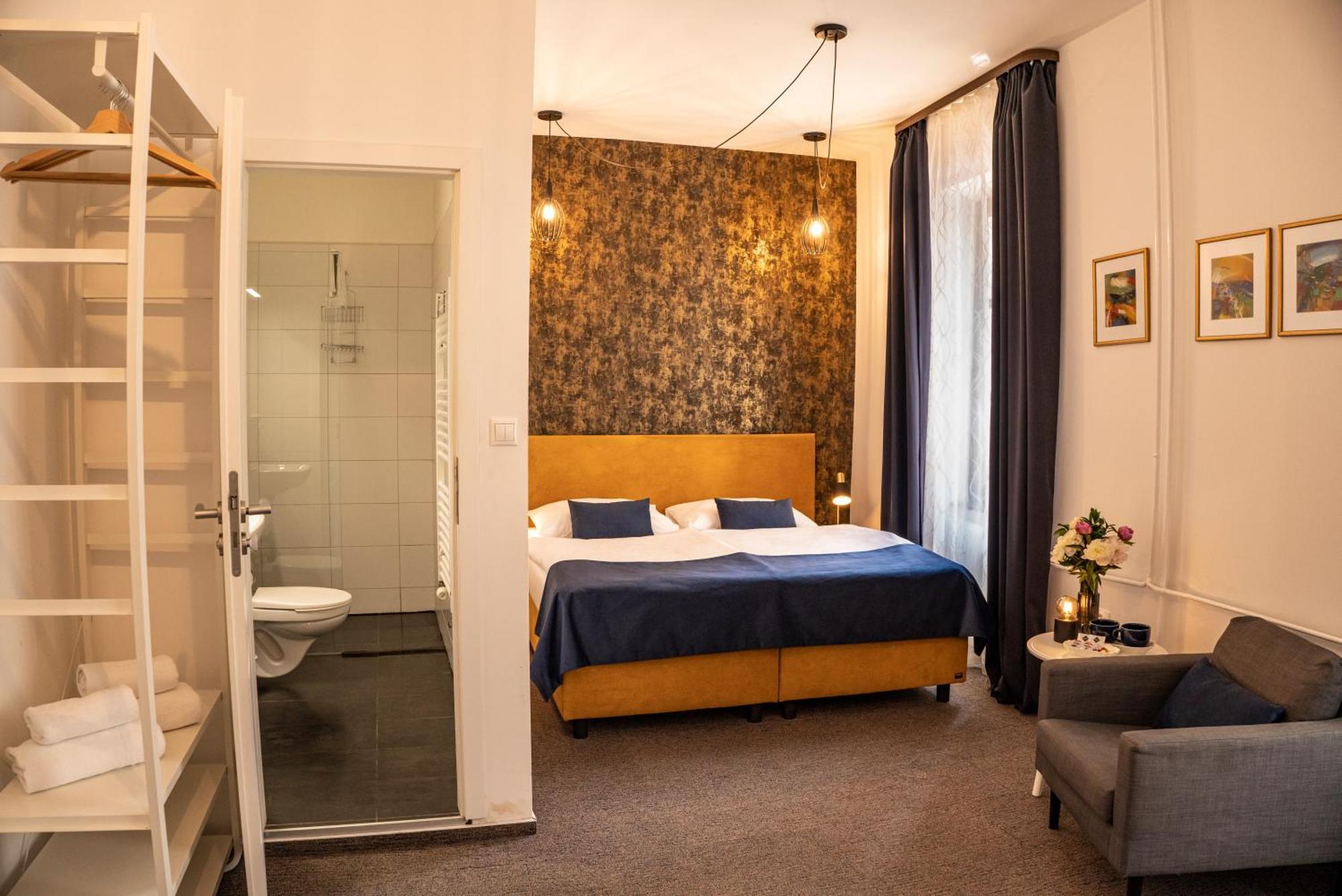 Bluebell Hotel 3*