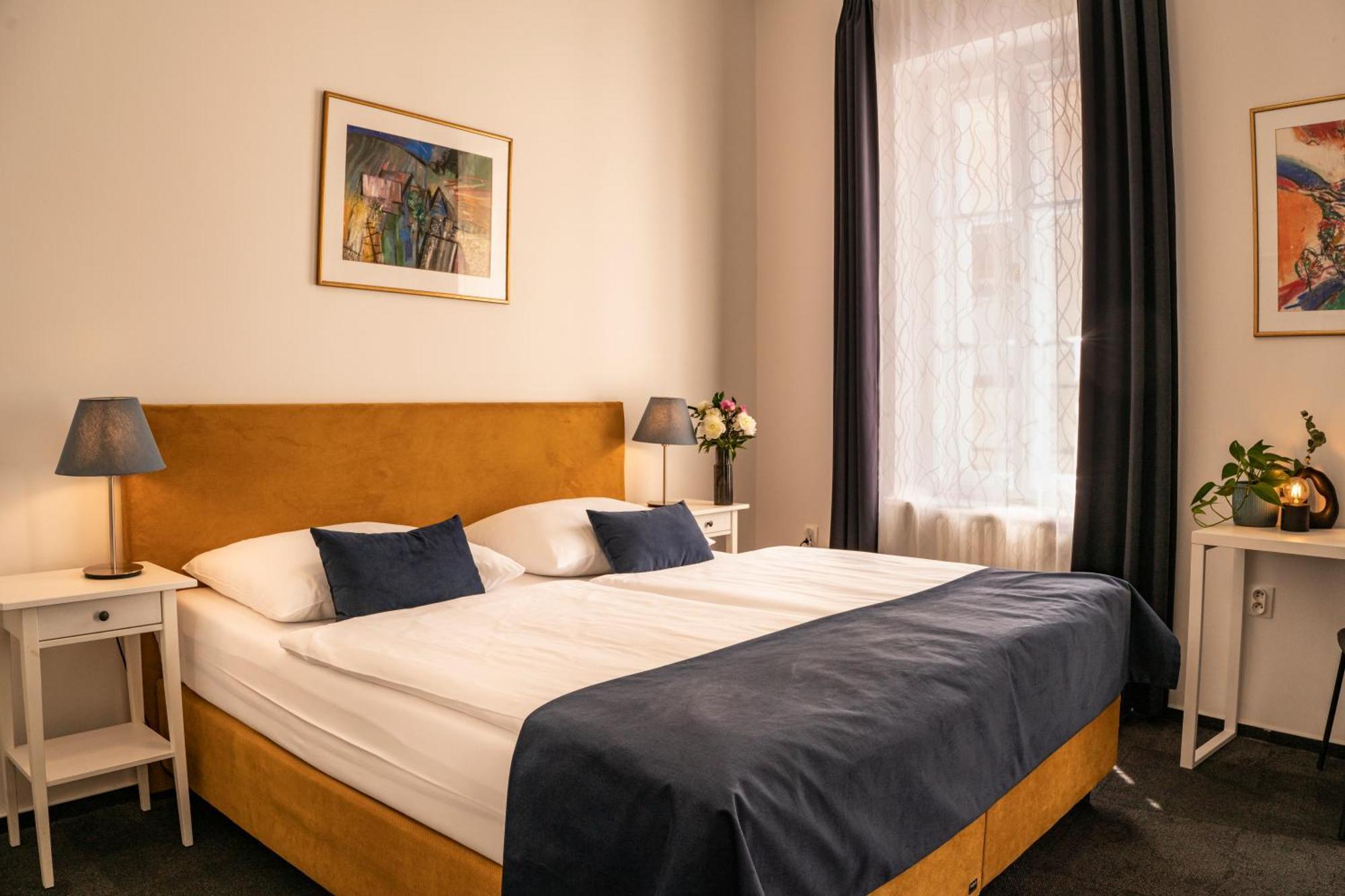 Hotel Bluebell 3*