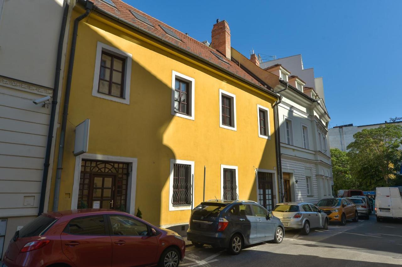 Bluebell Hotel Bratislava